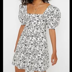 URBAN OUTFITTERS X LAURA ASHLEY Penelope Toile Babydoll Dress